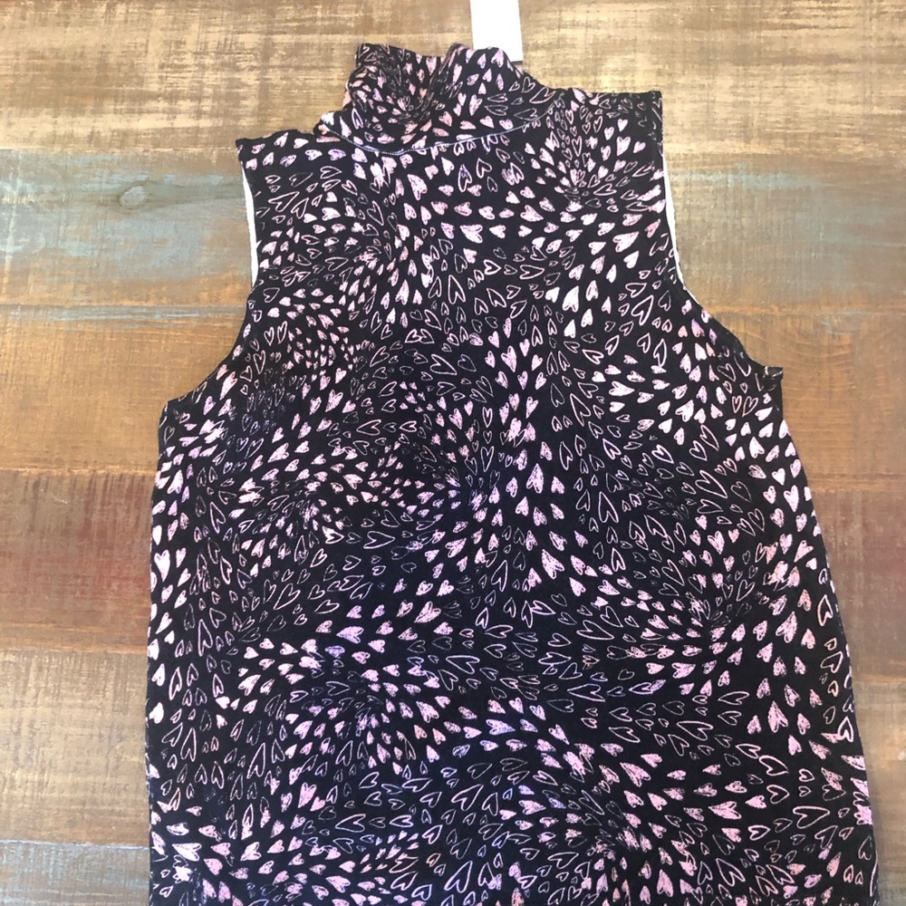 NWT 525 America Sleeveless Heart Sweater M